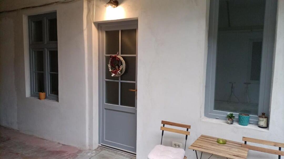 Cozy Apartment In The Historical City Center Тимишоара Екстериор снимка